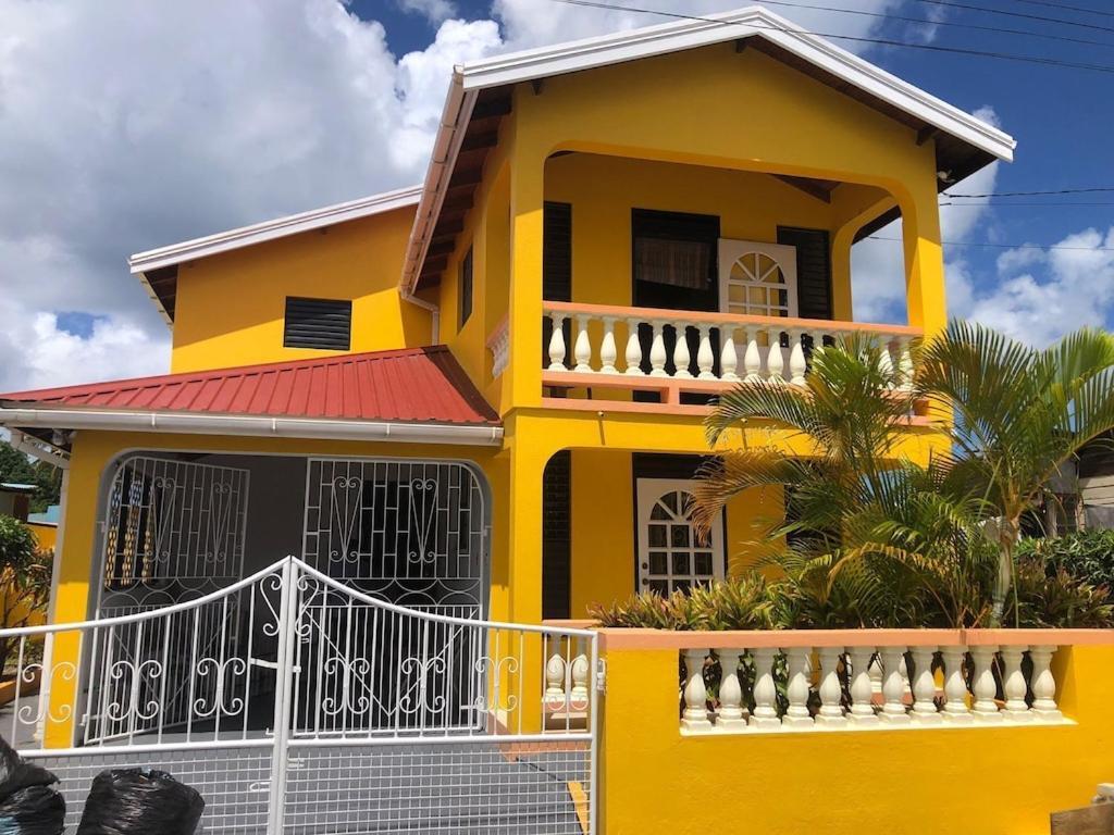 فيلا Donamae 2 Story Barbados House بريدج تاون المظهر الخارجي الصورة
