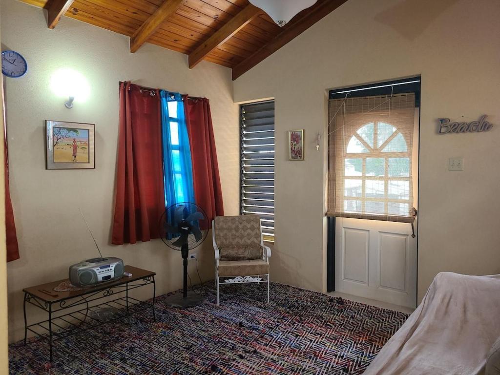 فيلا Donamae 2 Story Barbados House بريدج تاون المظهر الخارجي الصورة