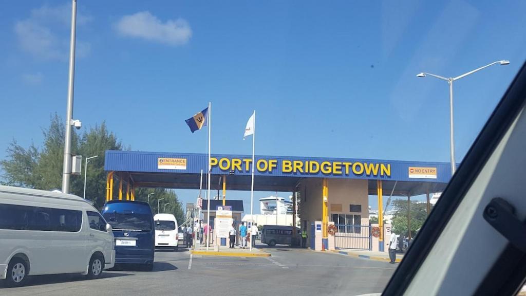 فيلا Donamae 2 Story Barbados House بريدج تاون المظهر الخارجي الصورة