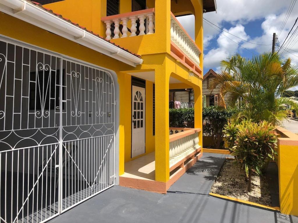 فيلا Donamae 2 Story Barbados House بريدج تاون المظهر الخارجي الصورة