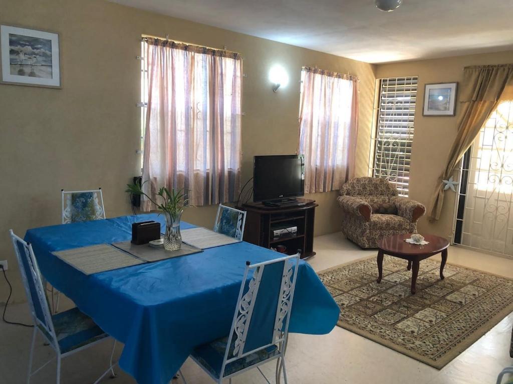 فيلا Donamae 2 Story Barbados House بريدج تاون المظهر الخارجي الصورة