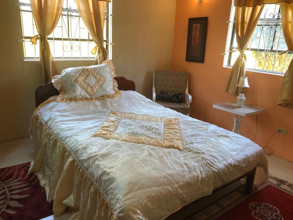 فيلا Donamae 2 Story Barbados House بريدج تاون المظهر الخارجي الصورة